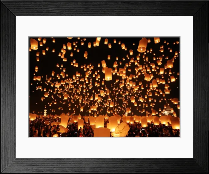 Framed Print : Sky Lanterns at Yi Peng, Loy Krathong Ceremony, Chiang Mai Framed Print : Sky Lanterns at Yi Peng, Loy Krathong Ceremony, Chiang Mai