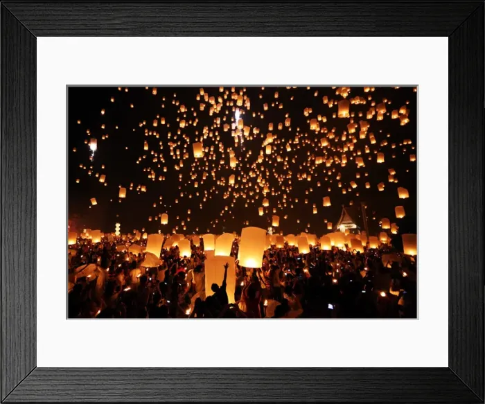 Framed Print : Sky Lanterns at Yi Peng, Loy Krathong Ceremony, Chiang Mai Framed Print : Sky Lanterns at Yi Peng, Loy Krathong Ceremony, Chiang Mai