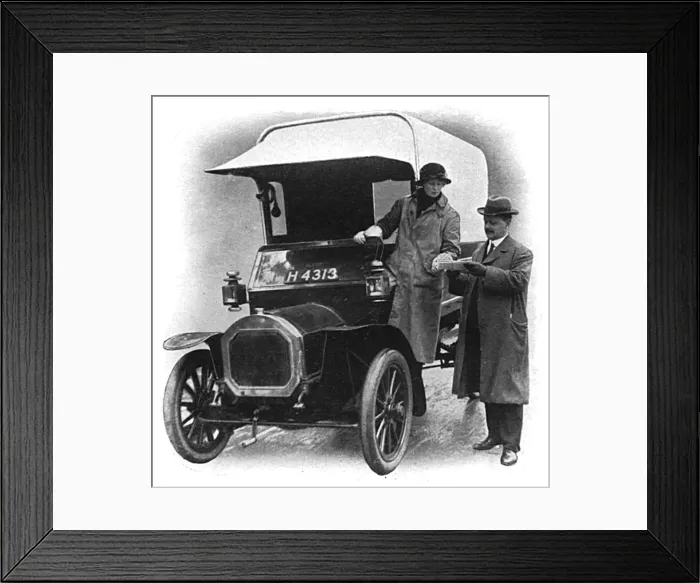 Framed Print : A woman chauffeur, WW1 Framed Print : A woman chauffeur, WW1