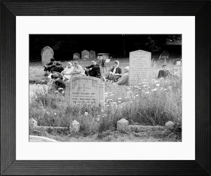 Framed Print : Aldeburgh Festival Audience 1963 Framed Print : Aldeburgh Festival Audience 1963