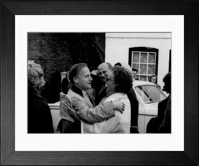 Framed Print : Yehudi Menuhin, Aldeburgh Festival 1963 Framed Print : Yehudi Menuhin, Aldeburgh Festival 1963