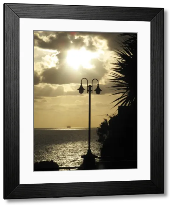 Framed Print : Portugal, Madeira, Funchal - Afternoon over the Atlantic Framed Print : Portugal, Madeira, Funchal - Afternoon over the Atlantic