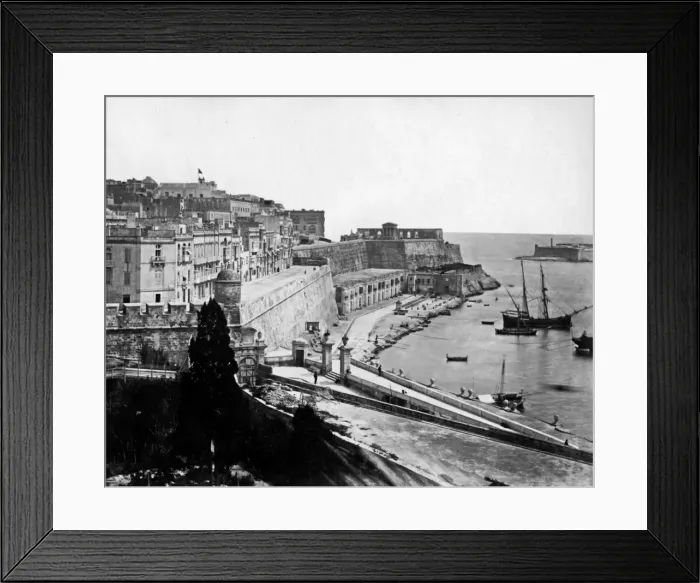 Framed Print : Grand Habour, Valletta, Malta Framed Print : Grand Habour, Valletta, Malta
