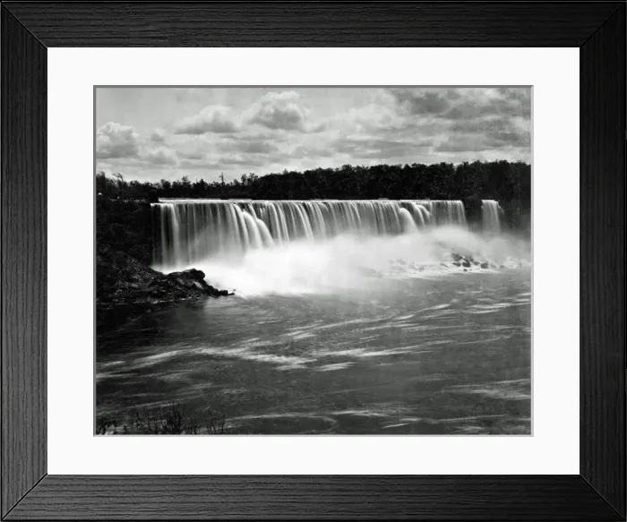 Framed Print : Niagara Falls Framed Print : Niagara Falls