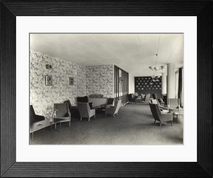 Framed Print : Seating area at Baden Powell House, London Framed Print : Seating area at Baden Powell House, London