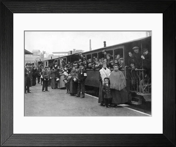 Framed Print : Belgian refugees leaving Antwerp for England 1914 Framed Print : Belgian refugees leaving Antwerp for England 1914