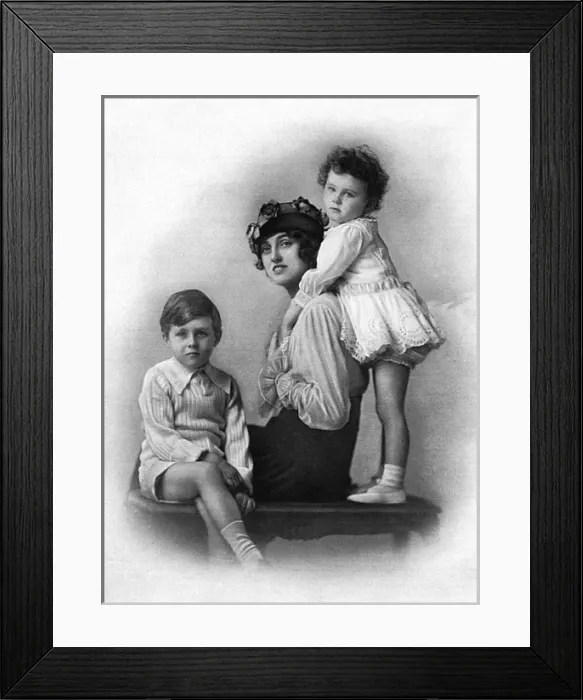 Framed Print : Lady Poulett with her children Framed Print : Lady Poulett with her children