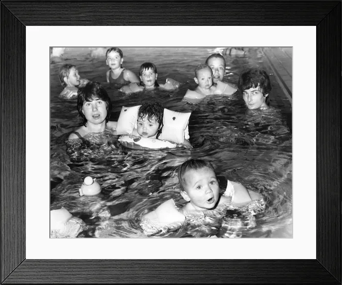 Framed Print : Children learning to swim at the Tadpole Club Framed Print : Children learning to swim at the Tadpole Club