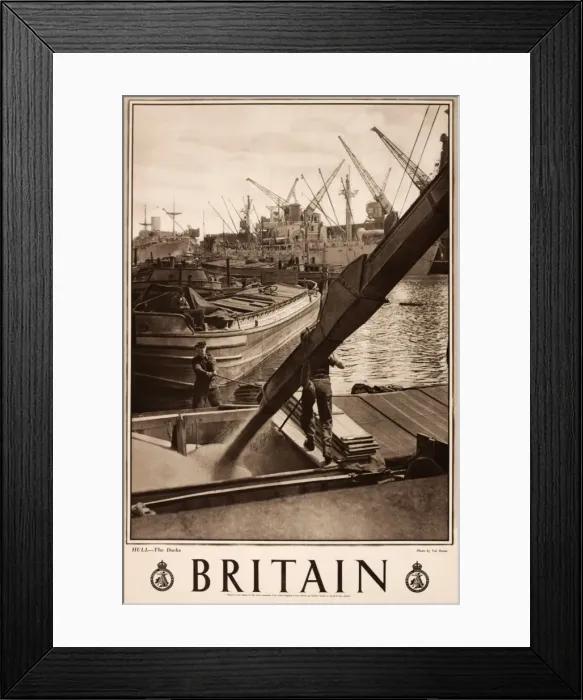 Framed Print : Britain poster, Hull, The Docks Framed Print : Britain poster, Hull, The Docks
