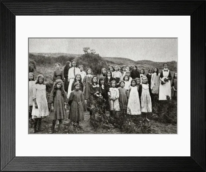 Framed Print : Leicester Children at Poor Childrens Summer Homes, Mabletho Framed Print : Leicester Children at Poor Childrens Summer Homes, Mabletho
