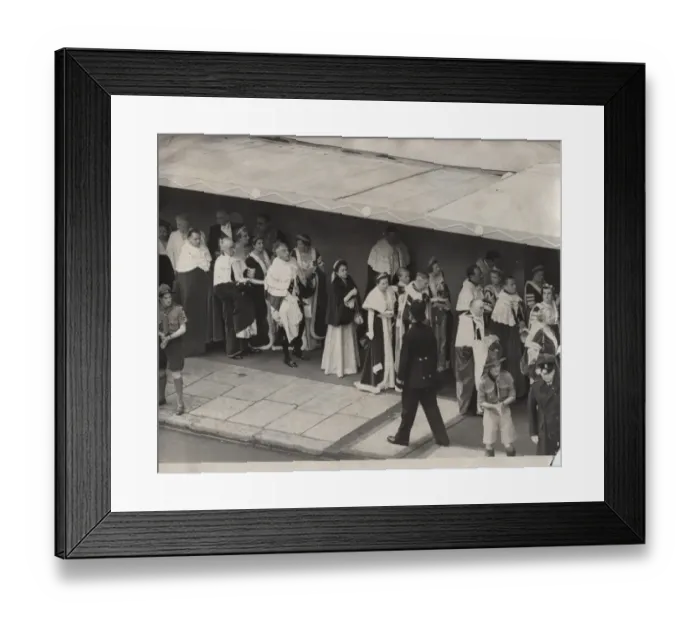 Framed Print : Peers entering Westminster Abbey for Coronation Framed Print : Peers entering Westminster Abbey for Coronation