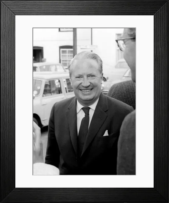 Framed Print : Edward Heath at the Aldeburgh Festival Framed Print : Edward Heath at the Aldeburgh Festival