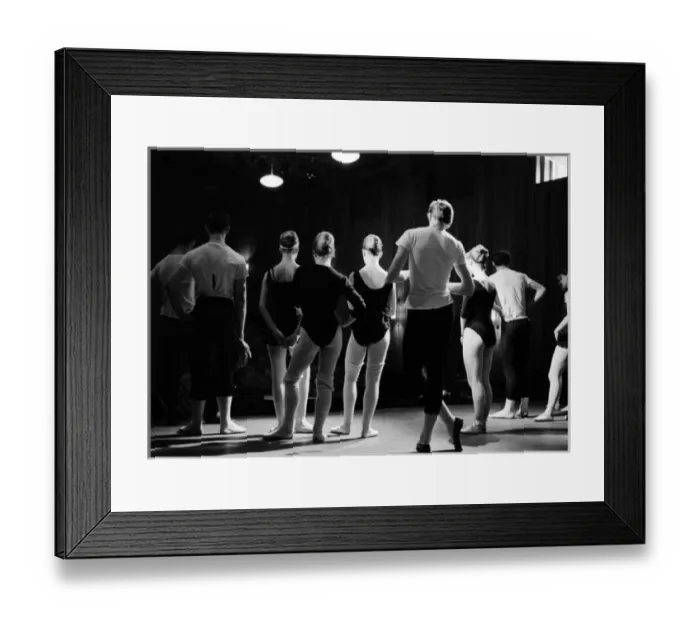 Framed Print : Royal Ballet School, Aldeburgh Festival 1961 Framed Print : Royal Ballet School, Aldeburgh Festival 1961