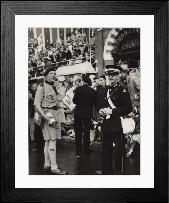 Framed Print : Scout selling Coronation programmes Framed Print : Scout selling Coronation programmes