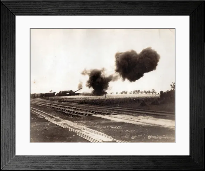 Framed Print : British artillery action on the Western Front, WW1 Framed Print : British artillery action on the Western Front, WW1
