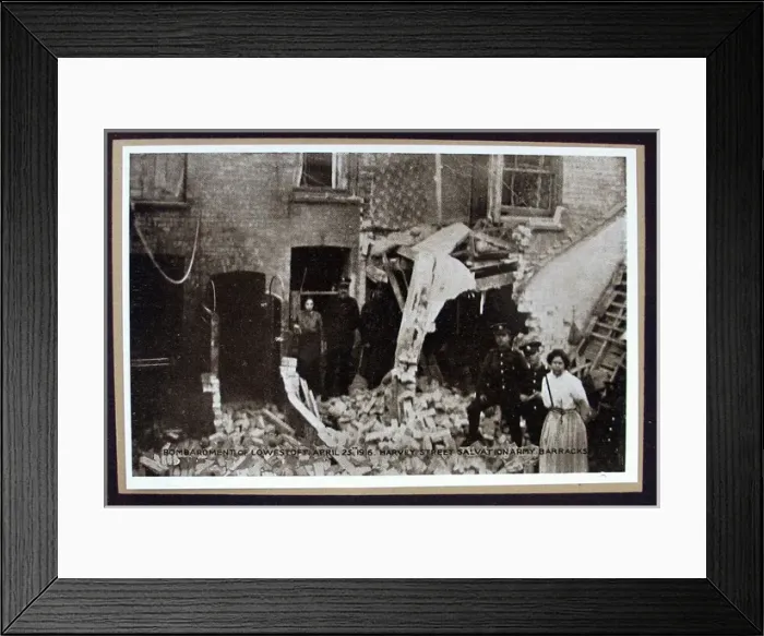 Framed Print : Bombardment of Lowestoft by the Germans Framed Print : Bombardment of Lowestoft by the Germans