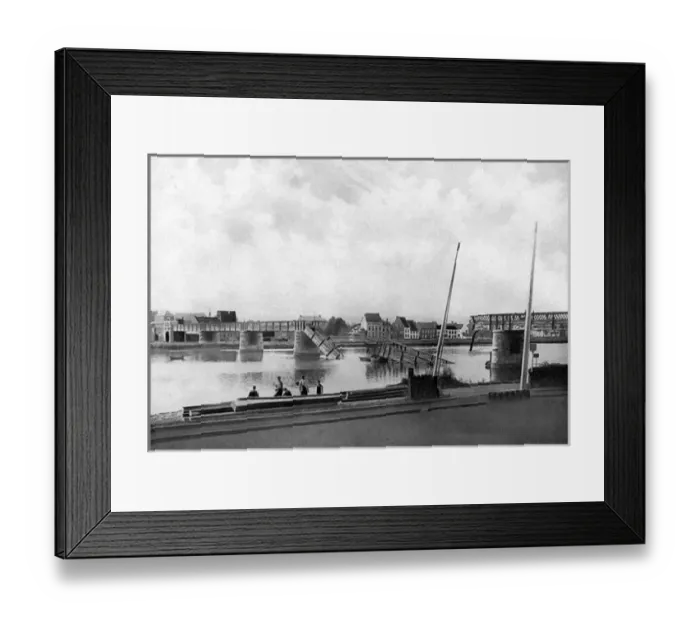 Framed Print : Vis頂ridge destroyed Framed Print : Vis頂ridge destroyed