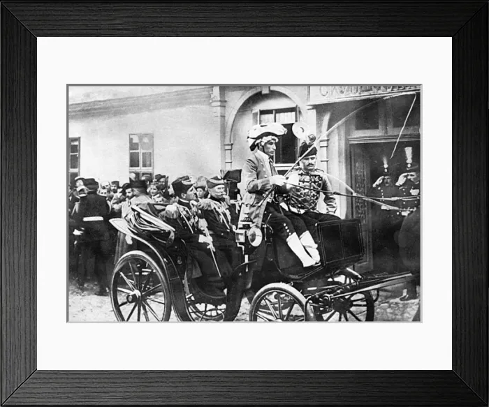 Framed Print : King Peter I and the Crown Prince leaving Belgrade Framed Print : King Peter I and the Crown Prince leaving Belgrade