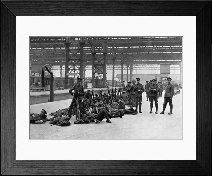 Framed Print : Westminster Fusiliers mobilised at the start of WWI Framed Print : Westminster Fusiliers mobilised at the start of WWI