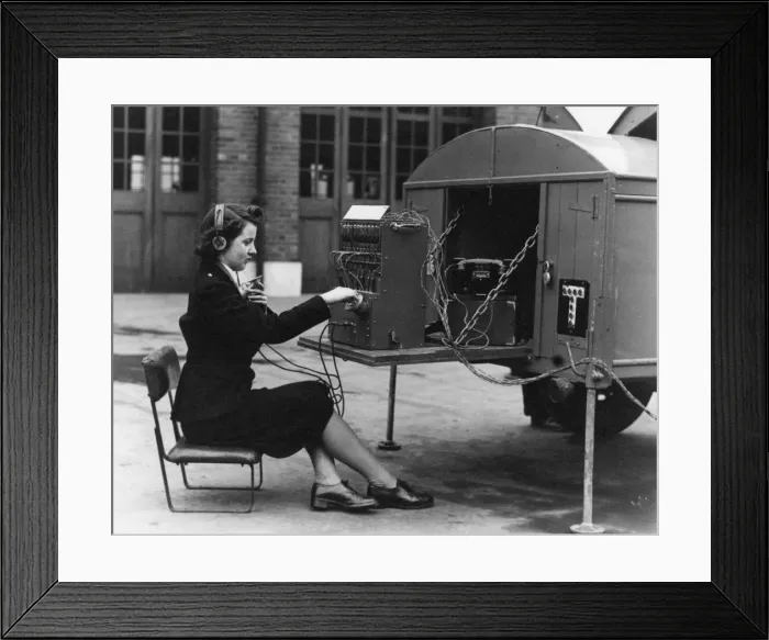 Framed Print : Woman operating field telephone van, WW2 Framed Print : Woman operating field telephone van, WW2
