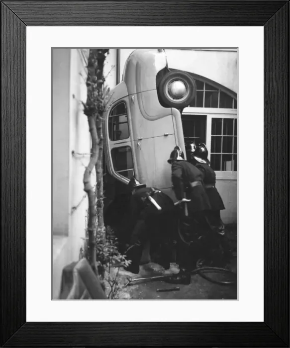 Framed Print : Car in basement, Belgrave Square, London Framed Print : Car in basement, Belgrave Square, London