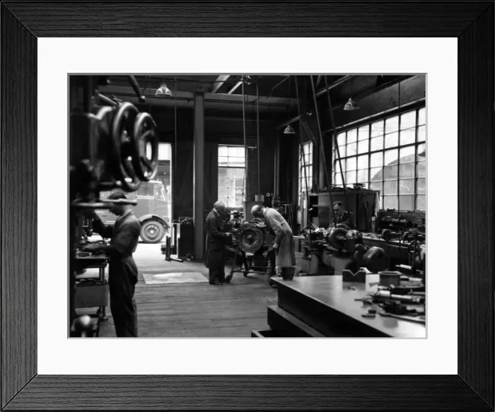 Framed Print : LFB Engineering Workshop - Vehicle repairs Framed Print : LFB Engineering Workshop - Vehicle repairs