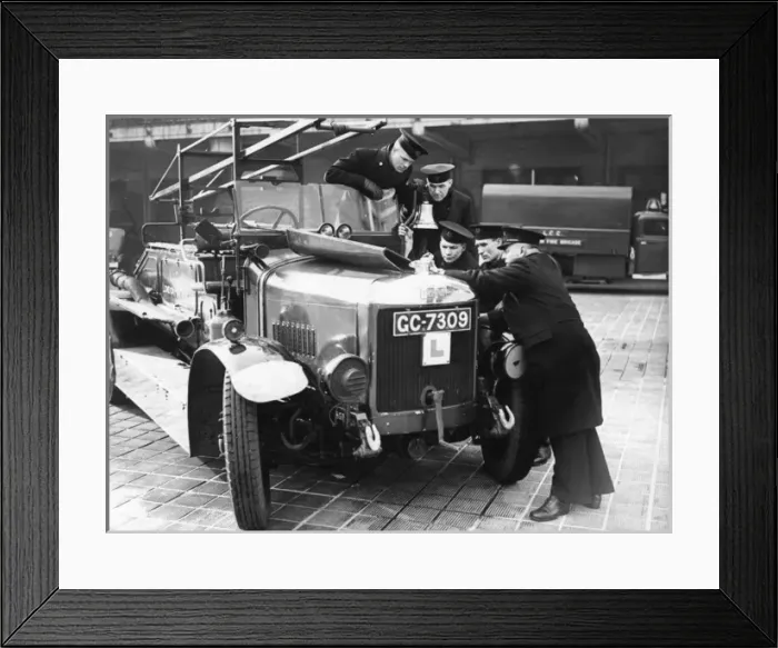 Framed Print : LCC-LFB trainees looking at an engine Framed Print : LCC-LFB trainees looking at an engine
