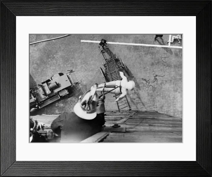 Framed Print : London Fire Brigade escape competition with dummies Framed Print : London Fire Brigade escape competition with dummies