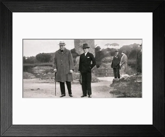Framed Print : Winston Churchill holidaying in Rome Framed Print : Winston Churchill holidaying in Rome