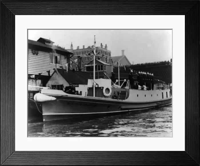 Framed Print : Massey Shaw fireboat on the River Thames Framed Print : Massey Shaw fireboat on the River Thames