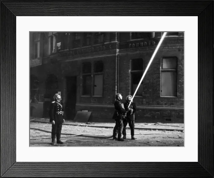 Framed Print : Blitz in the City of London - Snow Hill, WW2 Framed Print : Blitz in the City of London - Snow Hill, WW2