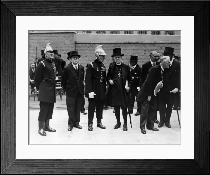 Framed Print : LFB Headquarters - Awaiting arrival of their majesties Framed Print : LFB Headquarters - Awaiting arrival of their majesties