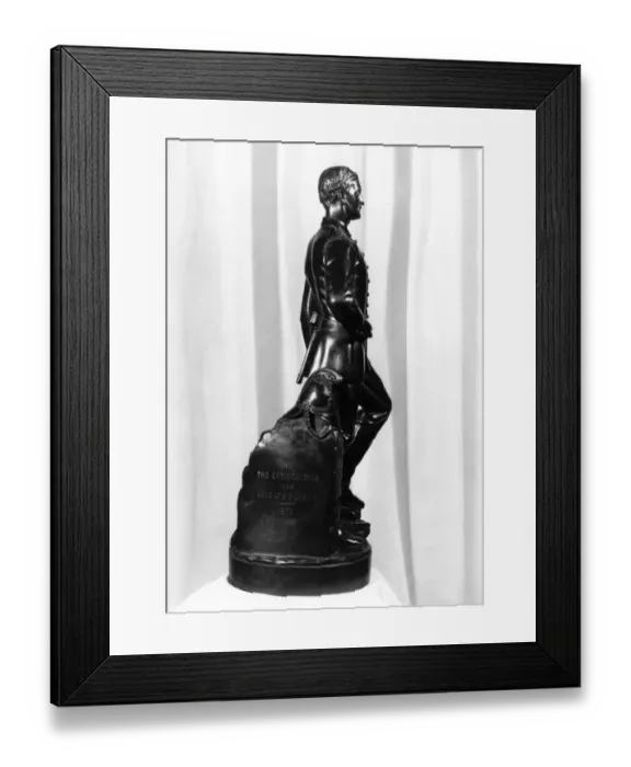 Framed Print : Statue of Captain Sir Eyre Massey Shaw Framed Print : Statue of Captain Sir Eyre Massey Shaw
