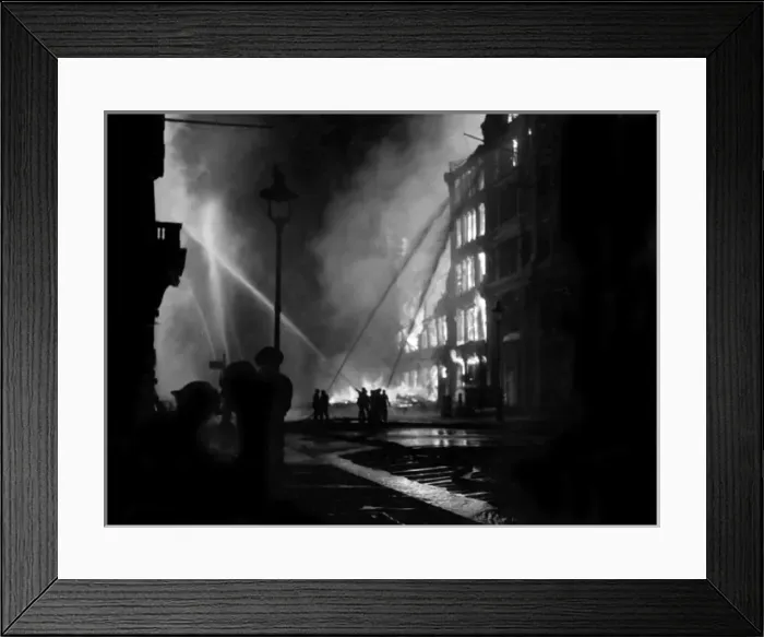 Framed Print : Blitz in the City of London - Queen Victoria Street, WW2 Framed Print : Blitz in the City of London - Queen Victoria Street, WW2