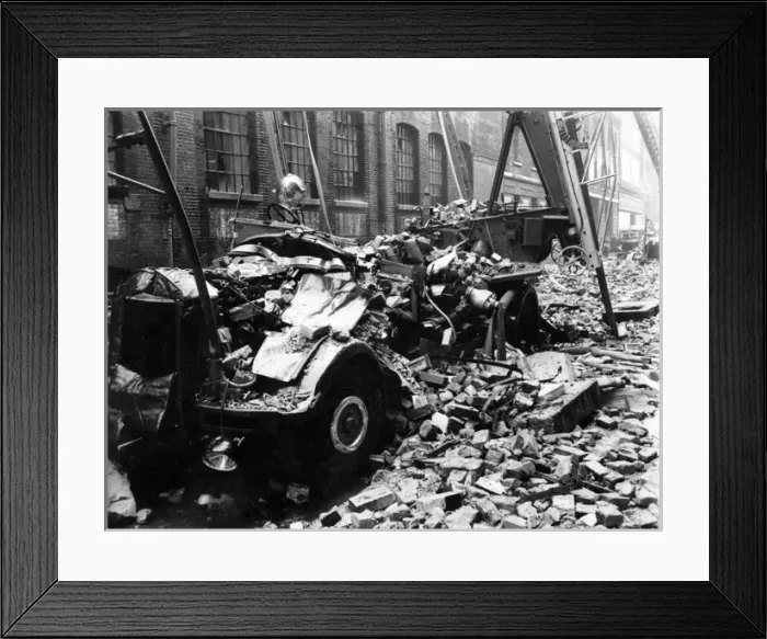 Framed Print : Blitz in London -- damaged vehicle, WW2 Framed Print : Blitz in London -- damaged vehicle, WW2