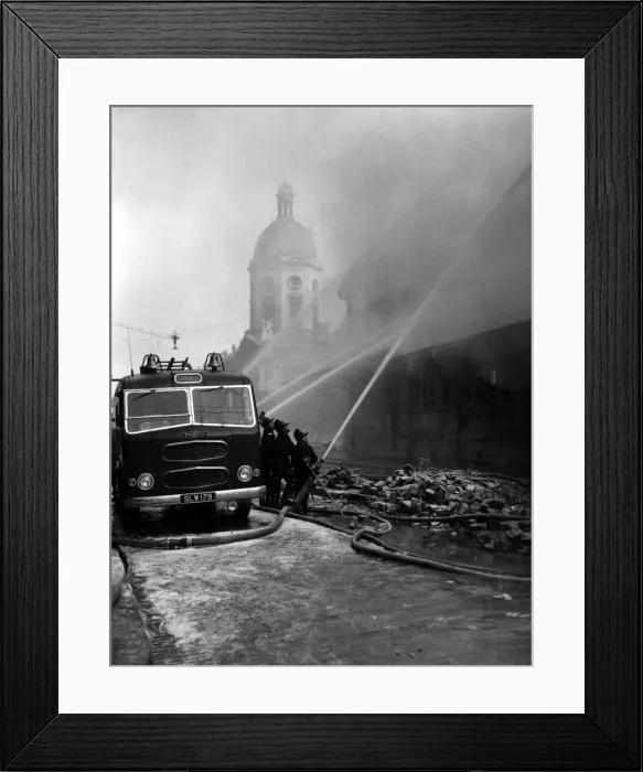 Framed Print : Major fire, Smithfield Poultry Market, London Framed Print : Major fire, Smithfield Poultry Market, London