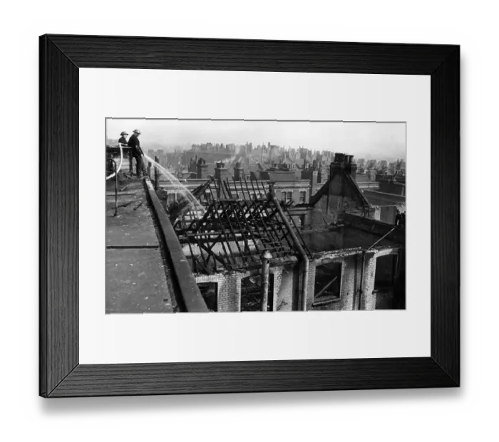 Framed Print : Blitz in London -- Britannia Row, Islington, WW2 Framed Print : Blitz in London -- Britannia Row, Islington, WW2