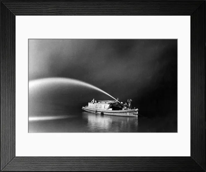 Framed Print : Blitz in London -- Winkleys Wharf, Millwall, WW2 Framed Print : Blitz in London -- Winkleys Wharf, Millwall, WW2