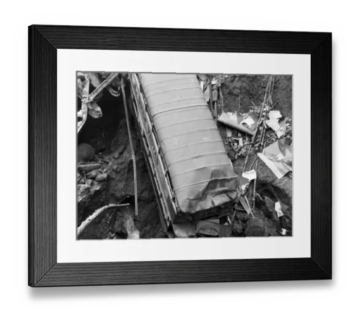 Framed Print : Blitz in London -- Balham High Road, WW2 Framed Print : Blitz in London -- Balham High Road, WW2