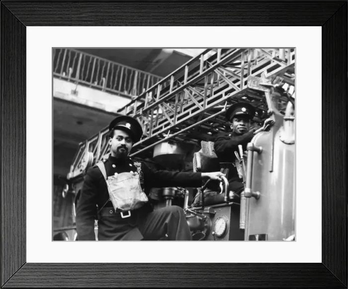 Framed Print : Auxiliary Fire Service crew with fire engine, WW2 Framed Print : Auxiliary Fire Service crew with fire engine, WW2