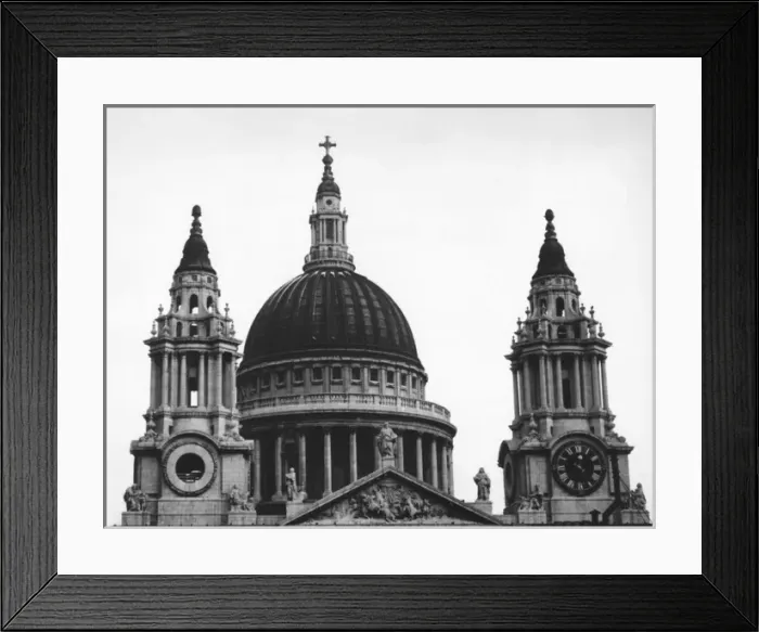 Framed Print : St Pauls Cathedral, London Framed Print : St Pauls Cathedral, London