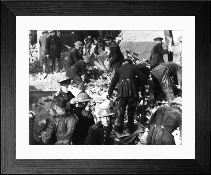Framed Print : Blitz in London -- Invicta Road, Westcombe Park, WW2 Framed Print : Blitz in London -- Invicta Road, Westcombe Park, WW2