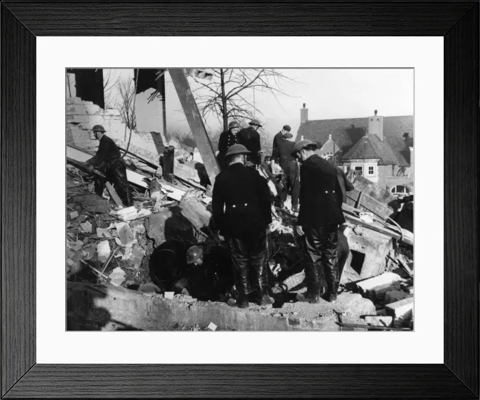 Framed Print : Blitz in London -- Invicta Road, Westcombe Park, WW2 Framed Print : Blitz in London -- Invicta Road, Westcombe Park, WW2