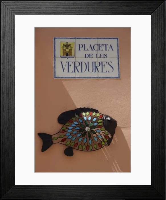 Framed Print : Alcudia, Mallorca, Spain, - House wall - Decoration Framed Print : Alcudia, Mallorca, Spain, - House wall - Decoration