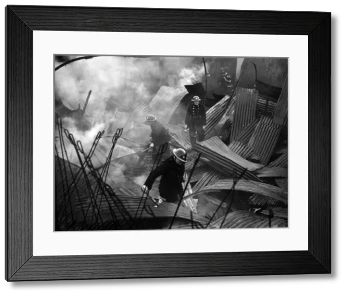 Framed Print : Firefighters in action, Longmoore Street, SW1 Framed Print : Firefighters in action, Longmoore Street, SW1