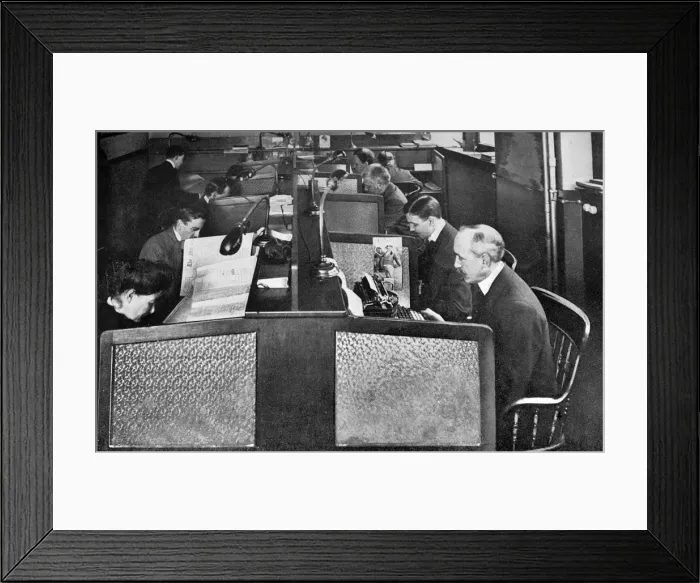 Framed Print : Reporters writing up their stories at the Daily Chronicle Framed Print : Reporters writing up their stories at the Daily Chronicle