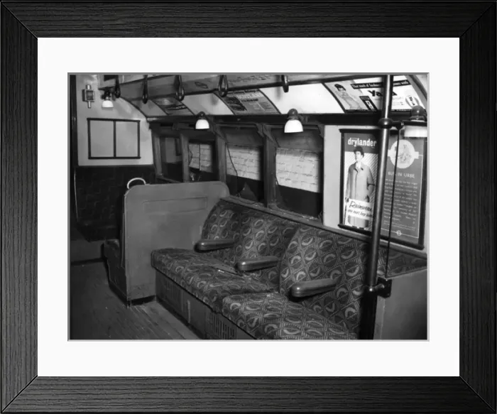 Framed Print : Fire in London Underground train near Holland Park Framed Print : Fire in London Underground train near Holland Park