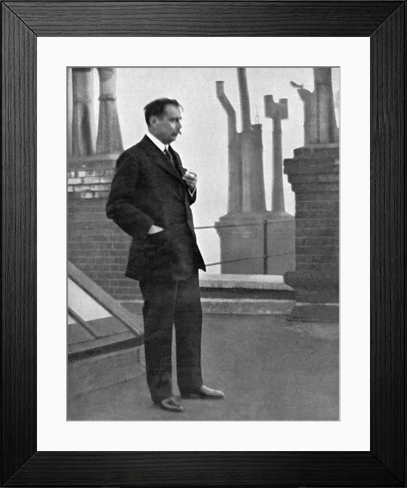 Framed Print : H. G. Wells Framed Print : H. G. Wells