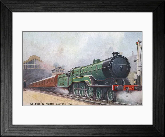 Framed Print : LNER 123 railway engine, Marylebone Station, London Framed Print : LNER 123 railway engine, Marylebone Station, London