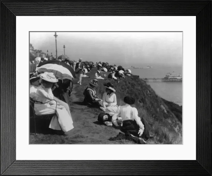 Framed Print : Edwardian holidaymakers on a cliff Framed Print : Edwardian holidaymakers on a cliff